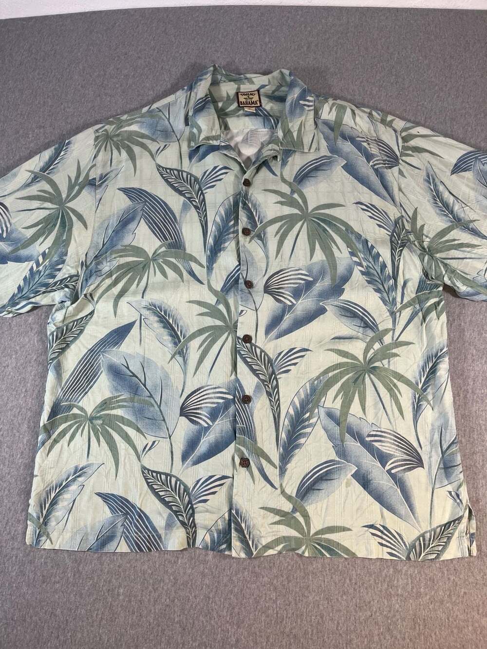 Tommy Bahama Tropical Leaf Print 100% Silk Short Sleeve Button-Up Shirt Men’s XL